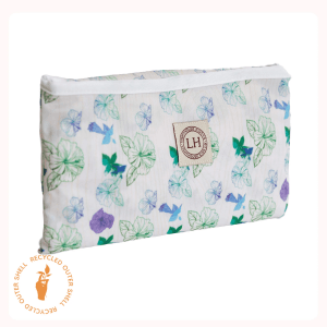 Hibiscus Hues Verschoningsmat van Lighthouse Kids Company